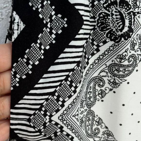 ETT TWA by Anthropologie Womens Cropped Wide Leg Pants Black White Size Large - Picture 13 of 15